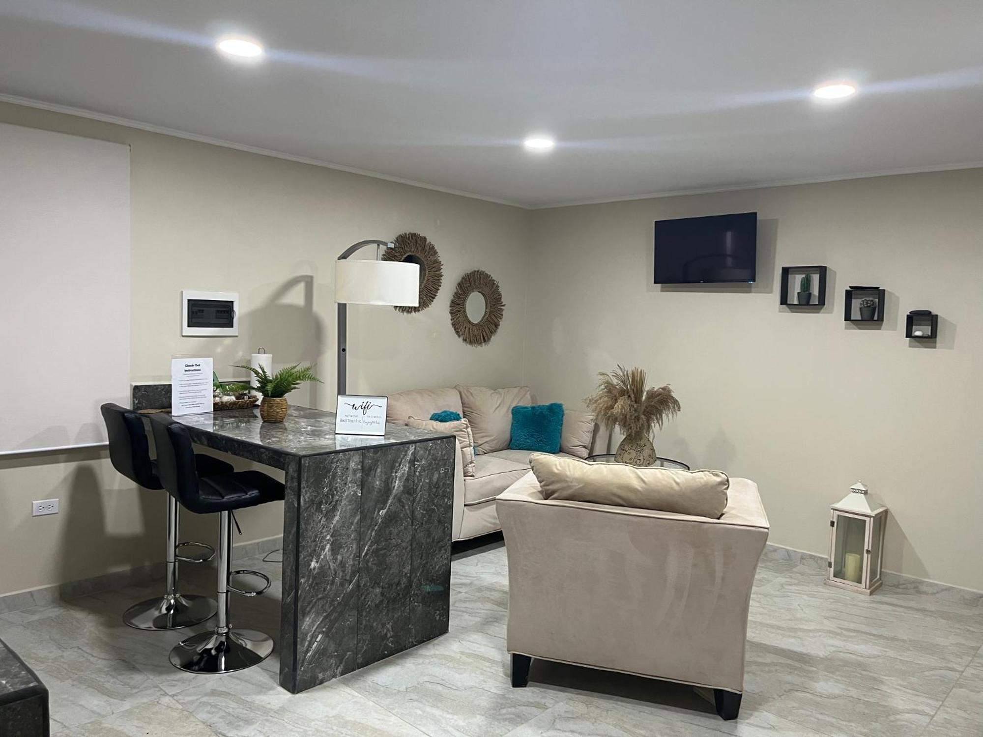 Cozy 1-Bedroom Apartment Minutes Away Drive To Mangel Halto Beach Savaneta Exterior photo